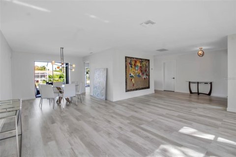 Casa en alquiler en Sarasota, Florida, 3 dormitorios, 185.34 m2 № 1163636 - foto 4