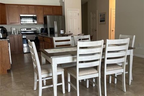 Casa en alquiler en Davenport, Florida, 4 dormitorios, 187.2 m2 № 1904513 - foto 4