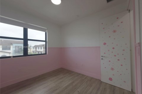 Купить таунхаус в Мирамар, Флорида 3 спальни, 139.73м2, № 2269608 - фото 15