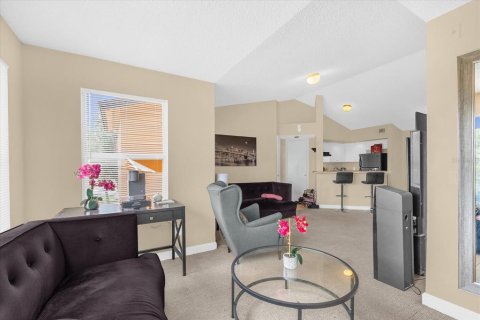 Condo in Orlando, Florida, 2 bedrooms  № 1851462 - photo 11