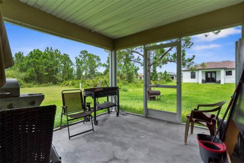 House in Lehigh Acres, Florida 3 bedrooms, 117.61 sq.m. № 1881154 - photo 21
