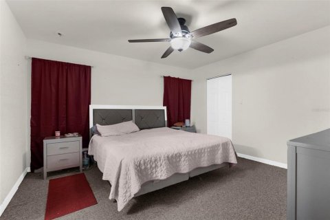 House in Lehigh Acres, Florida 3 bedrooms, 117.61 sq.m. № 1881154 - photo 12