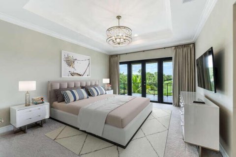 House in Delray Beach, Florida 5 bedrooms, 447.79 sq.m. № 2262422 - photo 11