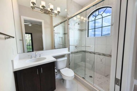House in Delray Beach, Florida 5 bedrooms, 447.79 sq.m. № 2262422 - photo 23