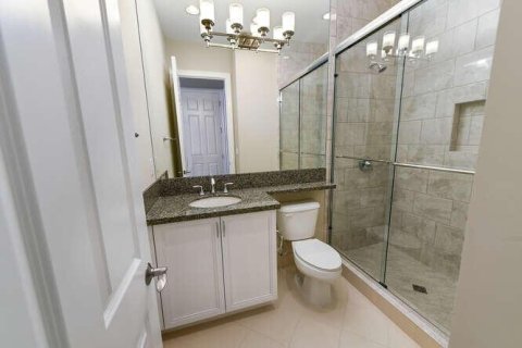 House in Delray Beach, Florida 5 bedrooms, 447.79 sq.m. № 2262422 - photo 25