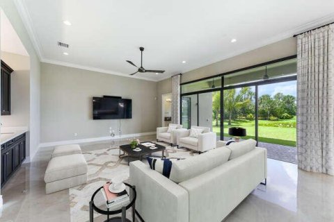 House in Delray Beach, Florida 5 bedrooms, 447.79 sq.m. № 2262422 - photo 6