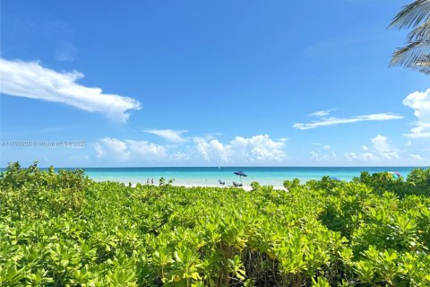 Copropriété à vendre à Hallandale Beach, Floride: 1 chambre, 81.57 m2 № 2016926 - photo 20