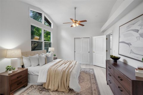 House in Apopka, Florida 4 bedrooms, 148.83 sq.m. № 1741071 - photo 25