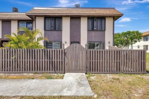Condo à West Palm Beach, Floride, 2 chambres  № 2185300