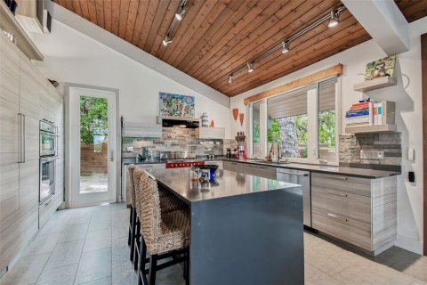 Villa ou maison à vendre à Dunedin, Floride: 2 chambres, 219.71 m2 № 1888431 - photo 14