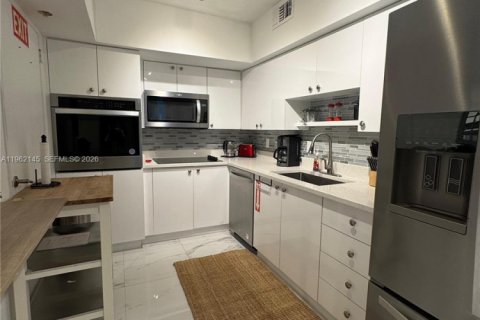 Condominio en alquiler en Hollywood, Florida, 2 dormitorios, 114.83 m2 № 2024829 - foto 6