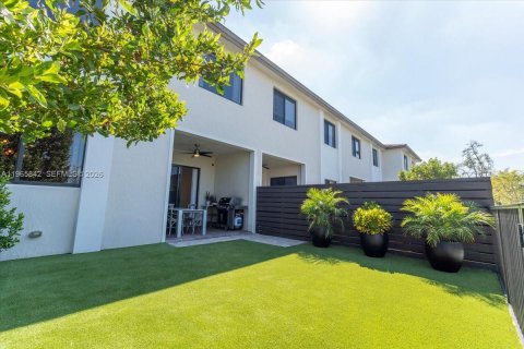 Купить виллу или дом в Майами, Флорида 4 спальни, 211.82м2, № 2027458 - фото 18