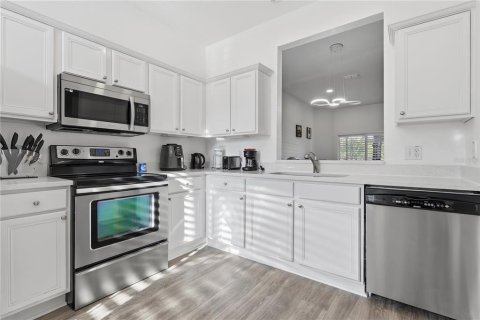 Condo in Davenport, Florida, 3 bedrooms  № 2156088 - photo 2