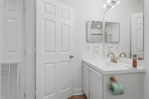 Condo in Davenport, Florida, 3 bedrooms  № 2156088 - photo 21