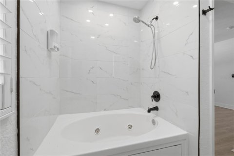 Condo in Davenport, Florida, 3 bedrooms  № 2156088 - photo 27