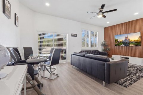 Condo in Davenport, Florida, 3 bedrooms  № 2156088 - photo 13