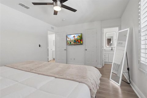 Condo in Davenport, Florida, 3 bedrooms  № 2156088 - photo 25