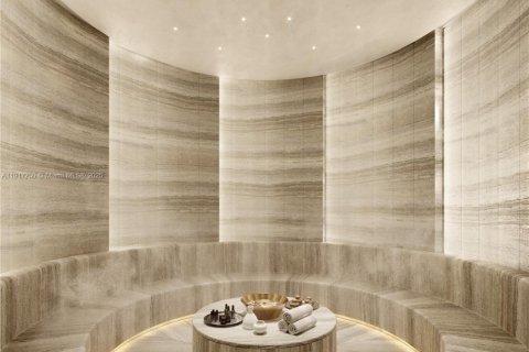 Condo in Miami, Florida, 5 bedrooms № 1973455 - photo 18