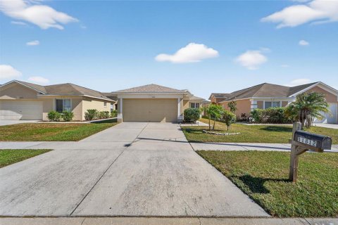 Villa ou maison à louer à Riverview, Floride: 3 chambres, 118.45 m2 № 2410488 - photo 2