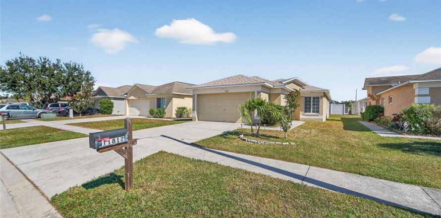 Villa ou maison à Riverview, Floride 3 chambres, 118.45 m2 № 2410488