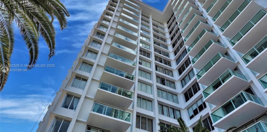 Estudio en el Condominio en Miami Beach, Florida № 1865187