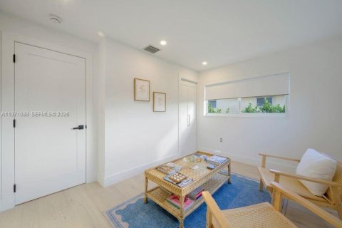 House in Pompano Beach, Florida 4 bedrooms, 156.08 sq.m. № 2042234 - photo 27