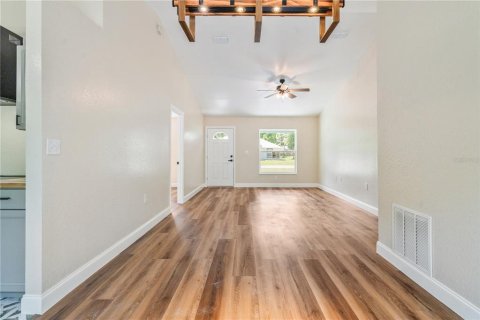 House in Ocala, Florida 3 bedrooms, 100.06 sq.m. № 1719368 - photo 6