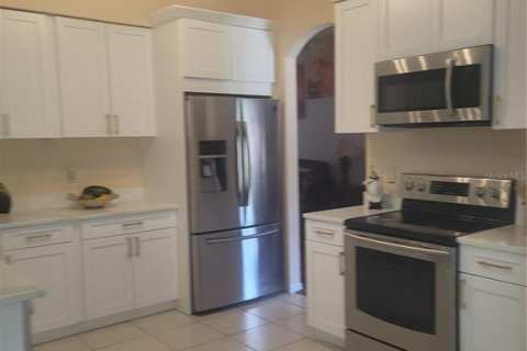 Casa en venta en Wesley Chapel, Florida, 4 dormitorios, 211.07 m2 № 2200932 - foto 6