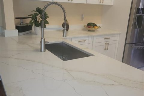 Casa en venta en Wesley Chapel, Florida, 4 dormitorios, 211.07 m2 № 2200932 - foto 8