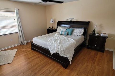 Casa en venta en Wesley Chapel, Florida, 4 dormitorios, 211.07 m2 № 2200932 - foto 16
