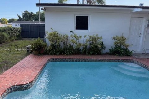 Villa ou maison à vendre à Miami, Floride: 3 chambres, 108.6 m2 № 2025181 - photo 12