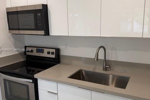 Villa ou maison à vendre à Miami, Floride: 3 chambres, 108.6 m2 № 2025181 - photo 5