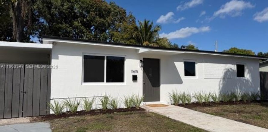 Villa ou maison à Miami, Floride 3 chambres, 108.6 m2 № 2025181