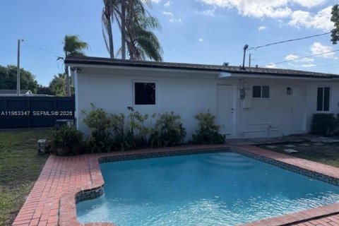 Villa ou maison à vendre à Miami, Floride: 3 chambres, 108.6 m2 № 2025181 - photo 11