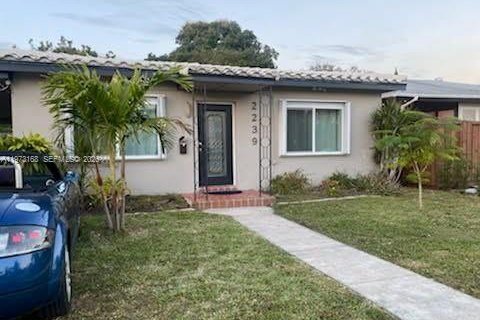 Casa en Hollywood, Florida 2 dormitorios, 78.04 m2 № 2033239
