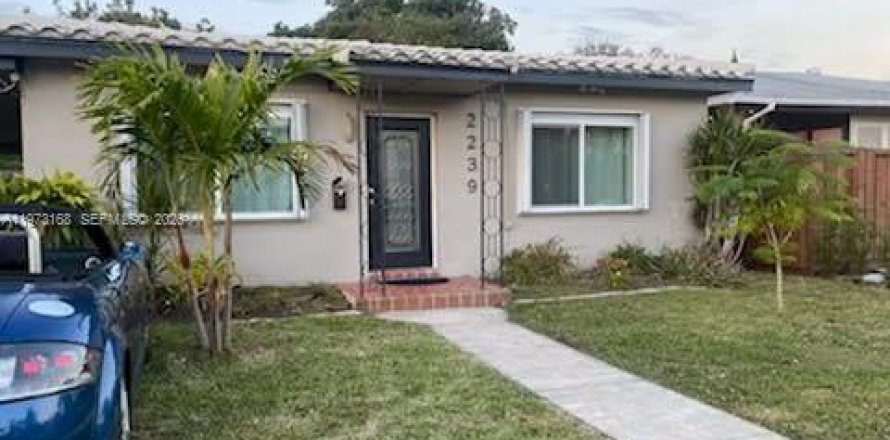 Casa en Hollywood, Florida 2 dormitorios, 78.04 m2 № 2033239