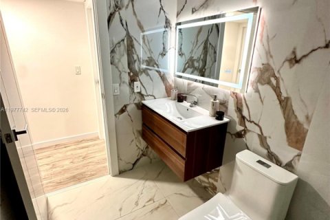 Купить кондоминиум в Майами, Флорида 2 спальни, 116.59м2, № 2042527 - фото 12