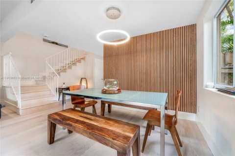 Купить кондоминиум в Майами, Флорида 3 спальни, 168.15м2, № 1968460 - фото 8