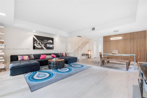 Купить кондоминиум в Майами, Флорида 3 спальни, 168.15м2, № 1968460 - фото 3