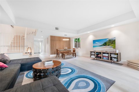 Купить кондоминиум в Майами, Флорида 3 спальни, 168.15м2, № 1968460 - фото 10