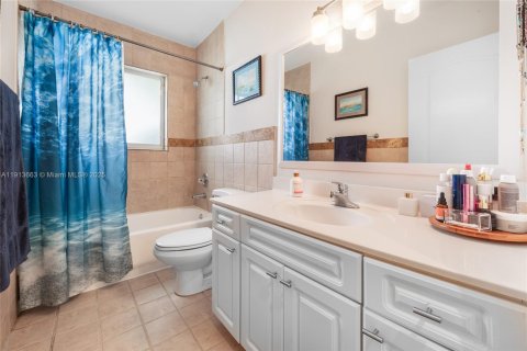 Купить кондоминиум в Майами, Флорида 3 спальни, 168.15м2, № 1968460 - фото 20