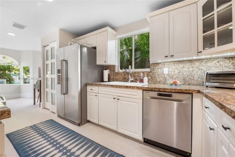 Купить кондоминиум в Майами, Флорида 3 спальни, 168.15м2, № 1968460 - фото 6