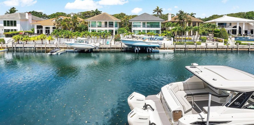 Villa ou maison à Boca Raton, Floride 5 chambres, 444.91 m2 № 2251440