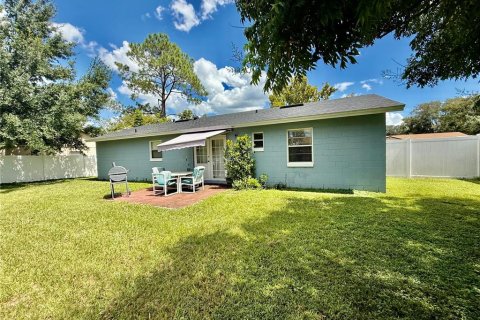 Casa en venta en Kissimmee, Florida, 3 dormitorios, 101.26 m2 № 1902472 - foto 12
