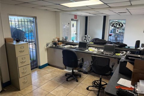 Immobilier commercial à vendre à Orlando, Floride: 483.09 m2 № 1906817 - photo 16