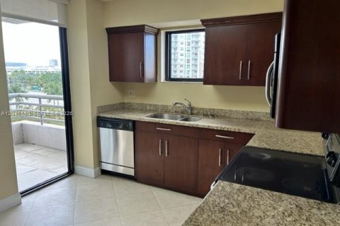 Copropriété à vendre à Aventura, Floride: 3 chambres, 120.96 m2 № 2388474 - photo 11