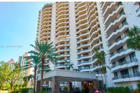 Condo à Aventura, Floride, 3 chambres № 2388474