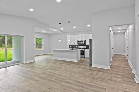 Villa ou maison à louer à Dunnellon, Floride: 3 chambres, 153.1 m2 № 1839003 - photo 8