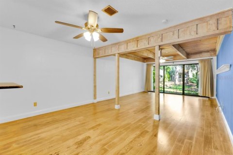 Condo in Orlando, Florida, 2 bedrooms  № 1548081 - photo 17