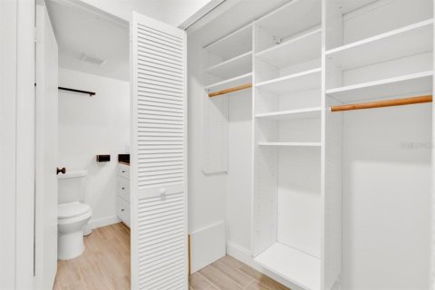Condo in Orlando, Florida, 2 bedrooms  № 1548081 - photo 23
